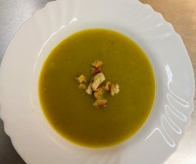 Oběd 30.01.2026 brokolicový krém s krutony