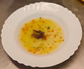 Oběd 12.03.2026 vývar s jáhly