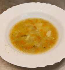 Oběd 10.10.2025 kmínová polévka