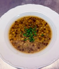 Oběd 25.09.2025 Luštěninová polévka