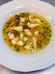 Oběd 24.09.2025 polévka s noky