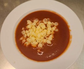 Oběd 07.04.2026 rajská polévka s mušličkami