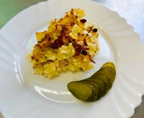 Oběd 27.04.2026 šunkofleky s okurkou