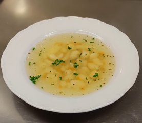 Oběd 29.09.2025 polévka s kapáním