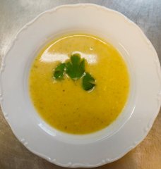 Oběd 07.01.2026 zeleninový krém