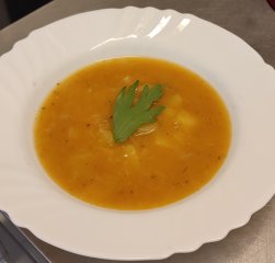 Oběd 21.10.2025 zelňačka s bramborem